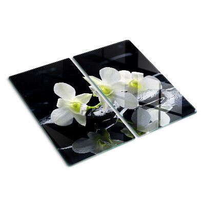 Doska na krájanie Orchidey na čiernom pozadí