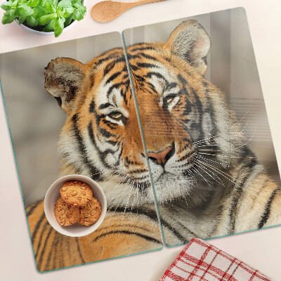 Sklenená doska na krájanie Tiger v prírodnom prostredí