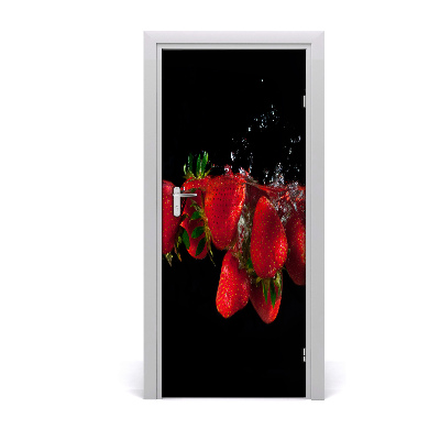 Fototapeta na dvere samolepiace jahody vo vode