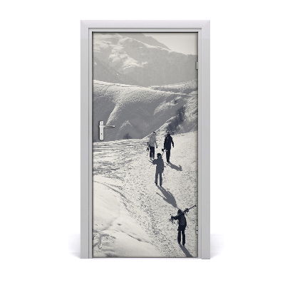 Fototapeta na dvere ľudia lyžiarov