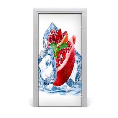 Fototapeta na dvere samolepiace granátové jablko a ľad