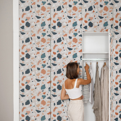 Tapeta na nábytok s farebným vzorom