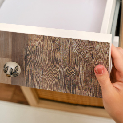 Lepiaca tapeta na nábytok s motívom drevených dosiek