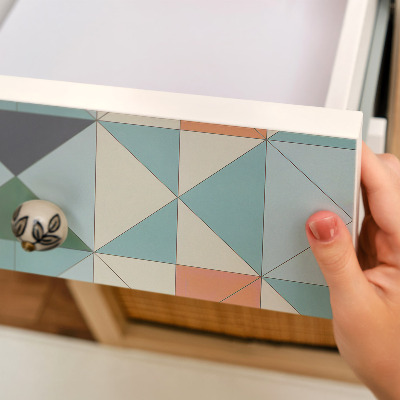 Lepiaca tapeta na nábytok s geometrickou mozaikou