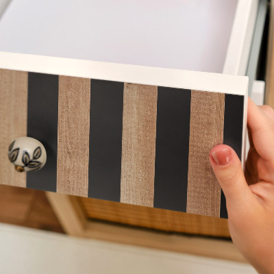 Tapeta na nábytok so širokými lamelami