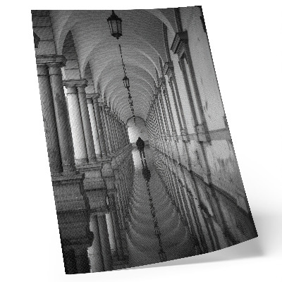 Plagát do obývačky Perspektíva monochromatickej symetrickej architektúry