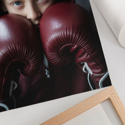 Plagát do obývačky Dieťa v bordovej mikine s boxerkami a minimalizmom v rukaviciach