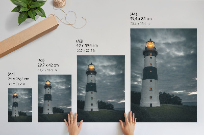 Poster na stenu Maják proti zamračenej oblohe