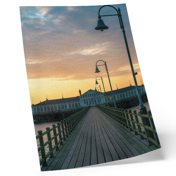 Poster na stenu Drevená mostná lampa malebná obloha