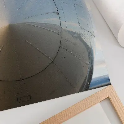 Plagát na stenu detail elegantného lietadla s kovovými prvkami
