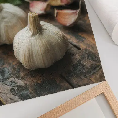 Plagát cesnak na dreve s rustikálnou atmosférou