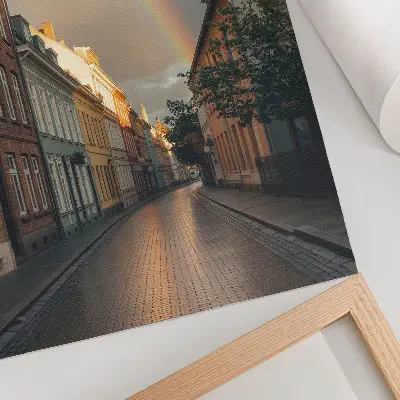 Plagát na stenu farebné činžiaky s dúhou a zamračenou oblohou