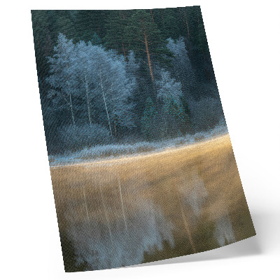 Poster na stenu Tichý les nad vodnou hladinou, mystická aura