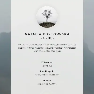 Plagát na stenu žltý dom v hmle v horách s pokojnou atmosférou