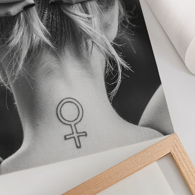 Poster na stenu Čiernobiela elegancia, minimalizmus, symbol ženskosti