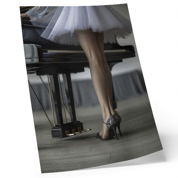 Plagát Baletka za klavírom, elegancia a jemnosť