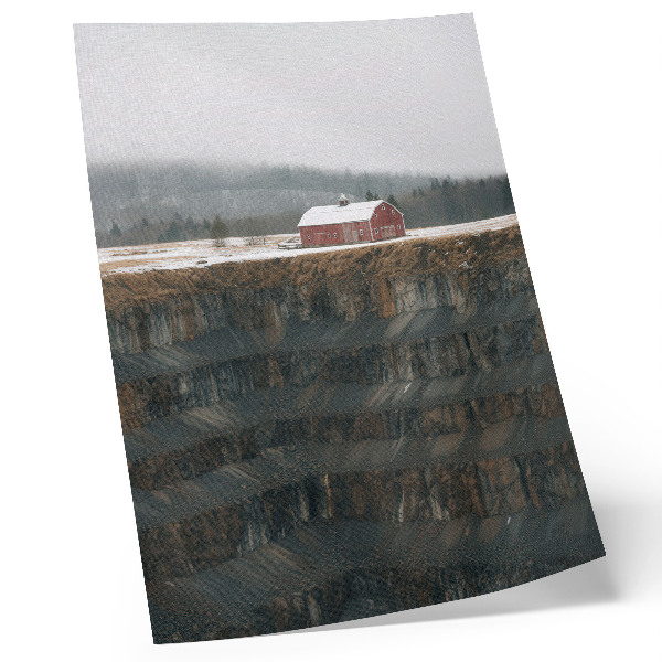 Poster na stenu Stodola pri svahu, zimná krajina, les, hmla