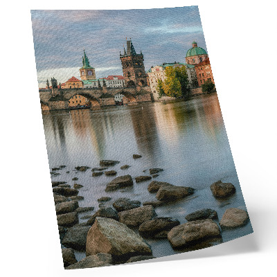 Plagát Malebná panoráma mesta s mostom cez rieku