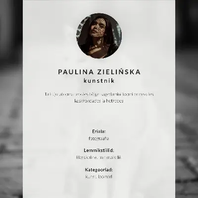 Plagát do obývačky minimalistický čiernobiely obraz s motívom vtáka