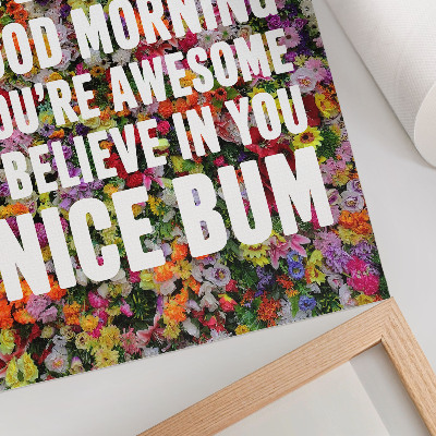 Plagát do obývačky Farebné kvety s bielym textom, moderná typografia