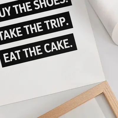 Plagát písmená na čiernom pozadí s inšpirujúcou typografiou