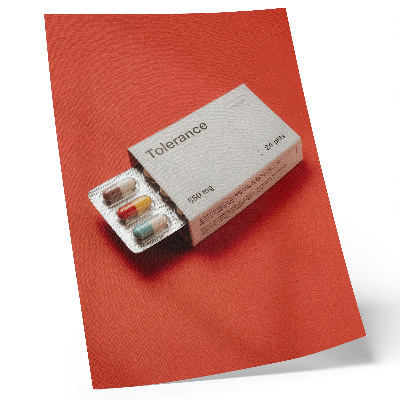 Plagát Minimalistické balenie kapsúl s farebným pozadím.