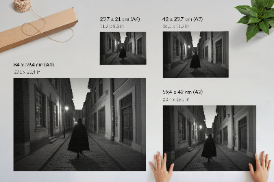 Poster Tmavá ulica, tajomná postava, nostalgická atmosféra