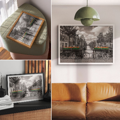 Poster Očarujúci výhľad na kanál, bicykle, tulipány, čiernu a oranžovú