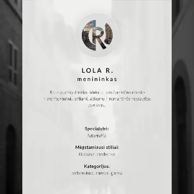 Plagát zvodné činžiakové domy odrážajúce sa vo vode kanála