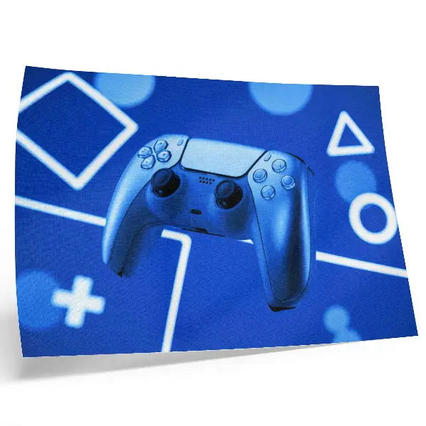 Retro plagát herný ovládač s modrým geometrickým pozadím