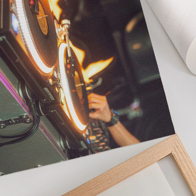 Retro plagát Energická zmes plameňov a elektroniky