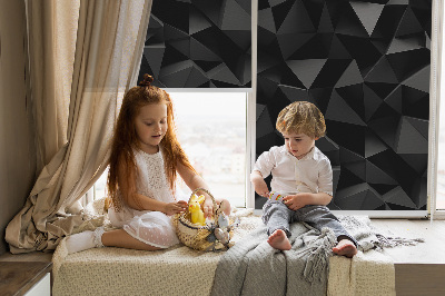 Vnútorná roleta na okno v čiernom origami prevedení