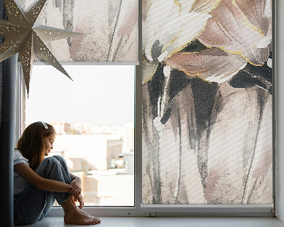 Roleta na balkónové dvere s maľovanými kvetmi