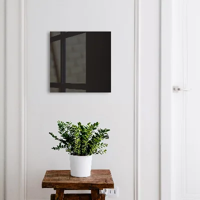 Skrinka na kľúče do bytu Čierna