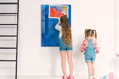 Magnetická popisovacia tabuľa v dizajne vtáčieho peria
