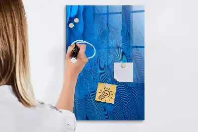 Magnetická popisovacia tabuľa v dizajne vtáčieho peria