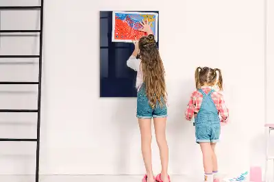 Magnetická tabuľa na kreslenie v tmavomodrej farbe