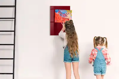 Magnetická popisovacia tabuľa bordové vyhotovenie