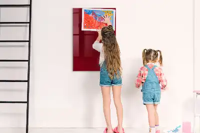 Magnetická popisovacia tabuľa bordové vyhotovenie