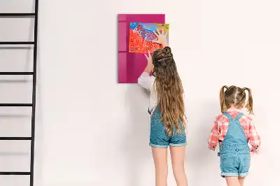 Magnetická popisovacia tabuľa v intenzívnej ružovej farbe