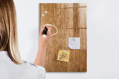 Magnetická tabuľa na kreslenie v drevenom vyhotovení v teplých tónoch
