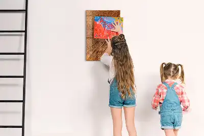 Magnetická popisovacia tabuľa vo vyhotovení v teplom odtieni dreva