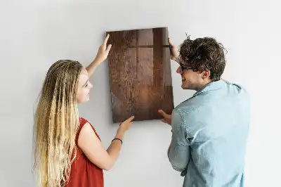 Magnetická popisovacia tabuľa v dizajne tmavého dreva