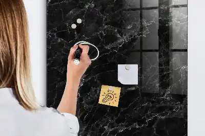 Magnetická popisovacia tabuľa v dizajne tmavého mramoru