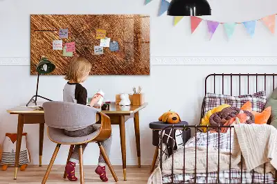 Magnetická popisovateľná tabuľa s dekoratívnym dreveným rámom