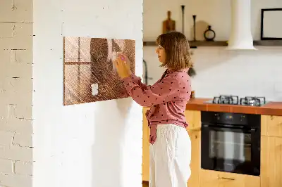 Magnetická popisovateľná tabuľa s dekoratívnym dreveným rámom