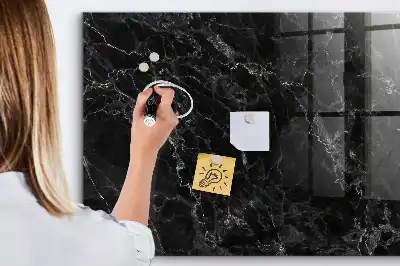 Magnetická popisovateľná tabuľa v dizajne tmavého mramoru
