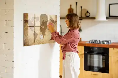 Magnetická popisovacia tabuľa s motívom vintage mapy sveta
