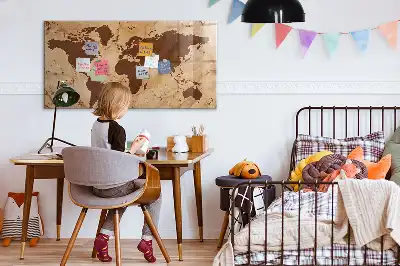 Magnetická popisovateľná tabuľa s motívom vintage mapy sveta