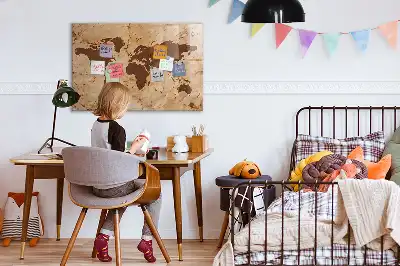 Magnetická popisovateľná tabuľa s motívom vintage mapy sveta